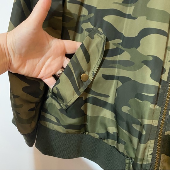 Torrid 4 Camo Bomber Jacket - Picture 3 of 10